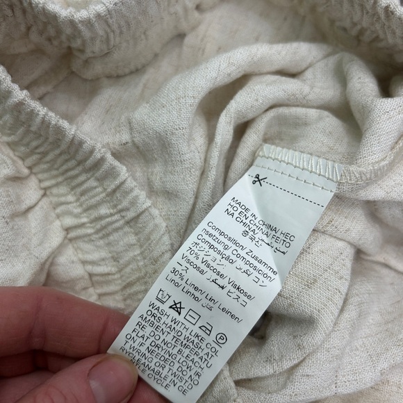 SHEIN White Casual Wide-Leg Bottoms - Picture 4 of 4